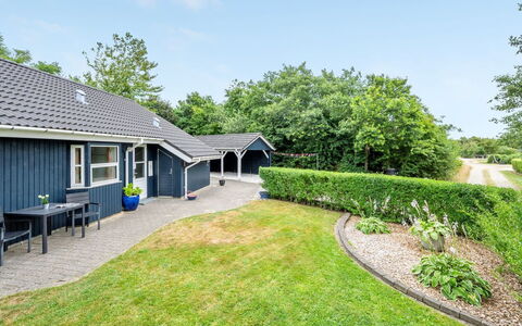Herlugh - 1Km to the Fjord: House, Roof, Home, Cottage, Estate, Shade, Lawn, Garden, Landscaping, Yard