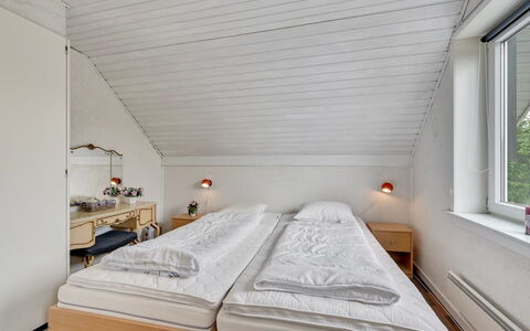 Earline - 900M to the Fjord: Wood, Bedroom, Ceiling, Bed, Interior Design, Bed Frame, Bedding, Floor, Bed Sheet, Room