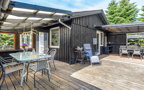 Cristal - 400M to the Fjord: Cottage, Shed, Hut, Farmhouse, Prairie, Shack, Barn, Log Cabin, Garden Buildings