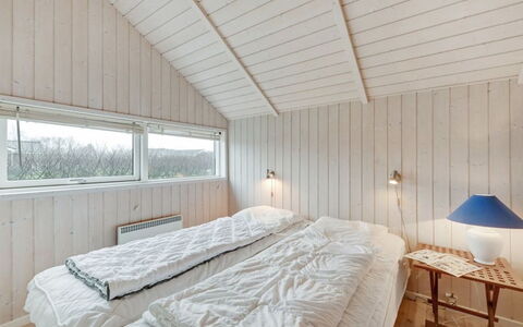 Clarina - 800M to the Fjord: Wood, Ceiling, Bedroom, Floor, Flooring, Bedding, Bed, Bed Sheet, Plank, Hardwood