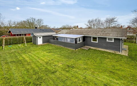 Hoghni - 850M to the Fjord: Roof, House, Cottage, Home, Lawn, Farmhouse, Backyard, Estate, Yard, Garden