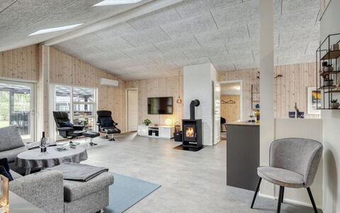 Gustaf - 400M to the Fjord: Wood, Interior Design, Ceiling, Furniture, Flooring, Living Room, Floor, Room, Home, Couch