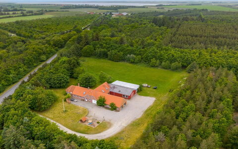 Wilmar - 1Km to the Fjord: Furniture, Interior Design, Flooring, Wood, Floor, Ceiling, Wood Flooring, Chair, Table, Lighting
