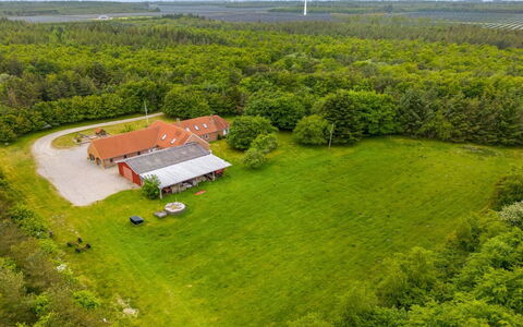 Wilmar - 1Km to the Fjord: Furniture, Interior Design, Flooring, Wood, Floor, Ceiling, Wood Flooring, Chair, Table, Lighting