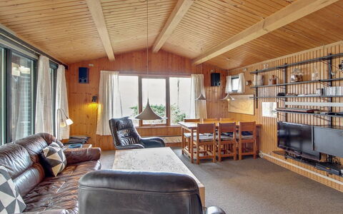 Graa: Roof, House, Land Lot, Home, Cottage, Estate, Garden Buildings, Shade, Log Cabin, Landscaping