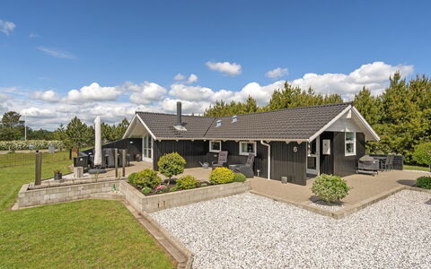 Thore - 400M from the Sea: Cottage, Shed, Hut, Farmhouse, Prairie, Shack, Barn, Log Cabin, Garden Buildings