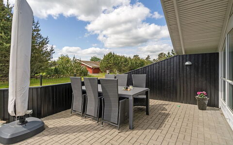 Thore - 400M from the Sea: Cottage, Shed, Hut, Farmhouse, Prairie, Shack, Barn, Log Cabin, Garden Buildings