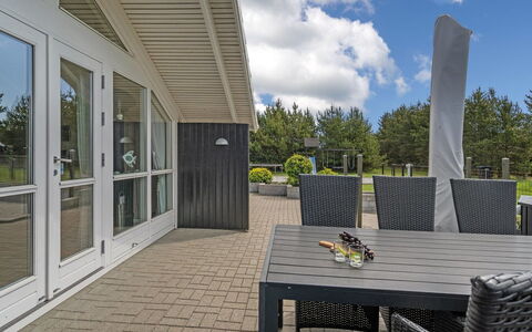 Thore - 400M from the Sea: Cottage, Shed, Hut, Farmhouse, Prairie, Shack, Barn, Log Cabin, Garden Buildings
