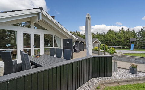 Thore - 400M from the Sea: Cottage, Shed, Hut, Farmhouse, Prairie, Shack, Barn, Log Cabin, Garden Buildings