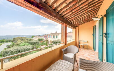 Accommodation:&nbsp;Le Golf de Roquebrune 150.6