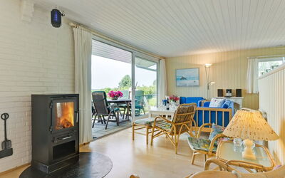 Eddy - 50M from the Sea