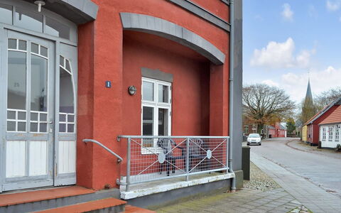 Ahvo - 22Km from the Sea: Wall, Door, Composite Material, Iron, Sash Window, Brickwork, Paint, Brick, Home Door