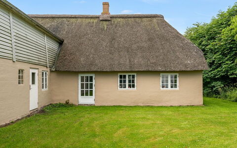 Thorarin - 25Km from the Sea: Roof, House, Land Lot, Home, Cottage, Estate, Garden Buildings, Shade, Log Cabin, Landscaping