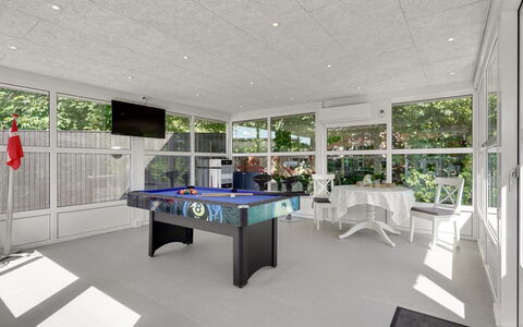 Gabriele - 17Km from the Sea: Roof, Home, Door, Cottage, Shade, Siding, Yard, Estate, Backyard