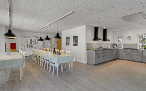 Gabriele - 17Km from the Sea: Roof, Home, Door, Cottage, Shade, Siding, Yard, Estate, Backyard