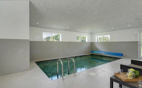 Gabriele - 17Km from the Sea: Roof, Home, Door, Cottage, Shade, Siding, Yard, Estate, Backyard