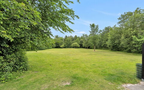 Arne - 20Km from the Sea: Blue, Shrub, Cottage, Groundcover, Garden, Estate, Shade, Landscaping, Farmhouse, Eco Hotel