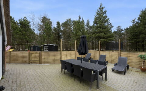 Dorris - 4.3Km from the Sea: Furniture, Interior Design, Flooring, Wood, Floor, Ceiling, Wood Flooring, Chair, Table, Lighting