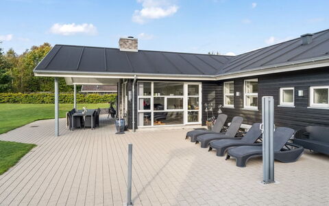 Geri - 700M from the Sea: Roof, House, Home, Cottage, Door, Siding, Deck, Porch, Plank, Hardwood