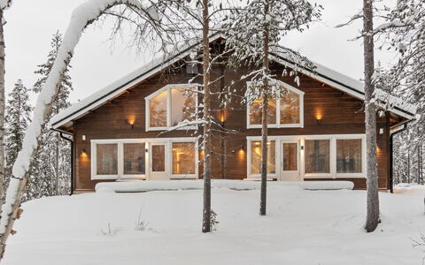 Villa Galdu B: Cottage, House, Home, Garden Buildings, Siding, Log Cabin, Farmhouse, Estate, Shed, Yard
