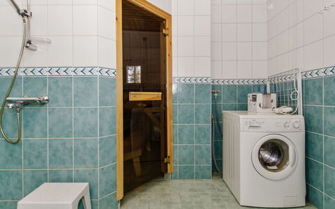 Saunaharju 7: Bed, Furniture, Bedroom, Interior Design, Bedding, Bed Sheet, Flooring, Wood, Floor, Room