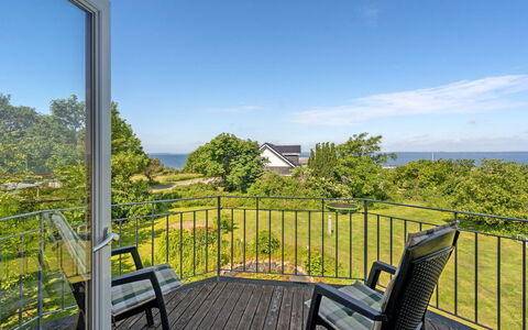 Dvonta - 170M from the Sea: Roof, Home, Door, Cottage, Shade, Siding, Yard, Estate, Backyard