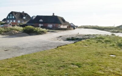 Milly - 100M from the Sea