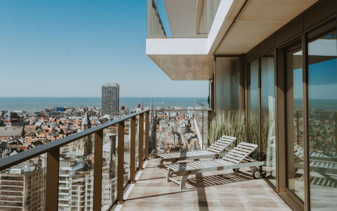Sky Tower View with Parking