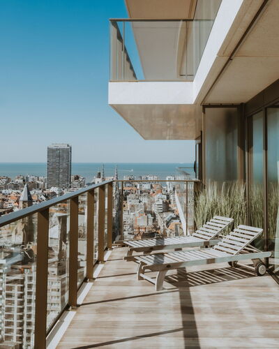 Sky Tower View with Parking