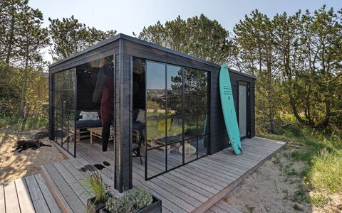 Grimar - 600M from the Sea: Cottage, Shed, Hut, Farmhouse, Prairie, Shack, Barn, Log Cabin, Garden Buildings