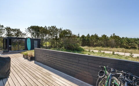 Grimar - 600M from the Sea: Cottage, Shed, Hut, Farmhouse, Prairie, Shack, Barn, Log Cabin, Garden Buildings