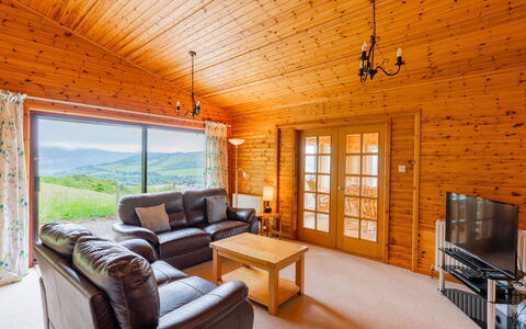 Accommodation:&nbsp;Achmony Number 8 120.2