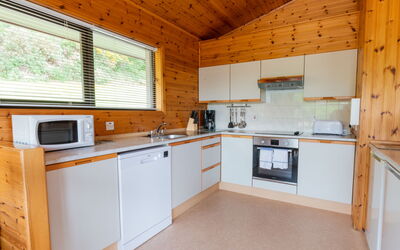 Accommodation:&nbsp;Achmony Number 7 120.1