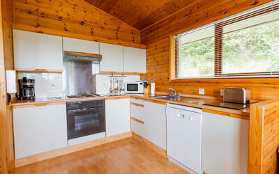 Accommodation:&nbsp;Achmony Number 8 120.2