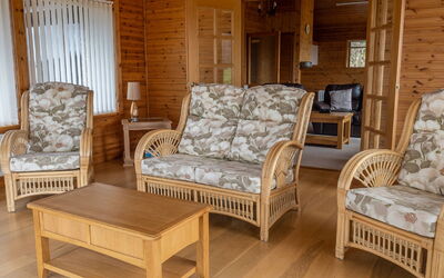 Accommodation:&nbsp;Achmony Number 8 120.2