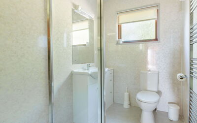 Accommodation:&nbsp;Achmony Number 9 120.3