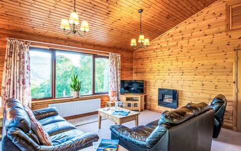 Accommodation:&nbsp;Achmony Number 11 121.4
