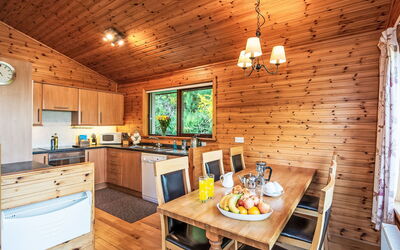 Accommodation:&nbsp;Achmony Number 11 121.4