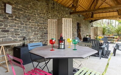 Accommodation:&nbsp;L'Annexe 145.1