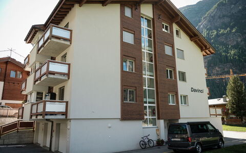 Davinci: Building, Property, Window, Plant, Sky, Wheel, Vehicle, House, Urban Design