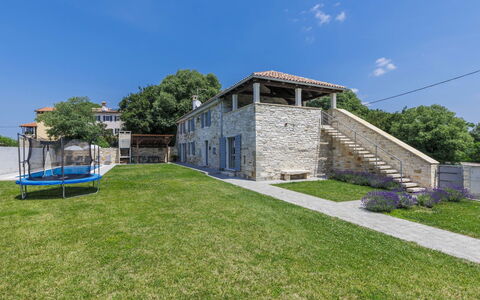 Villa Mirta: Sky, Plant, Cloud, Tree, Building, Land Lot, Grass, Landscape, Real Estate, Cottage