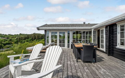 Harda - 800M from the Sea: Roof, Home, Door, Cottage, Shade, Siding, Yard, Estate, Backyard