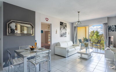 Accommodation:&nbsp;Le Clos Sainte Anne 540.2