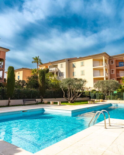 Saint-Tropez 540: Water, Sky, Building, Plant, Property, Swimming Pool, Azure, Tree, Window, House