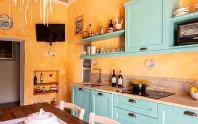 Accommodation:&nbsp;Casa Dell'Arco 350.3