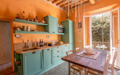Accommodation:&nbsp;Casa Dell'Arco 350.3
