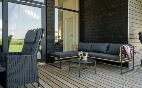 Thalie - 400M from the Sea: Blue, Shrub, Cottage, Groundcover, Garden, Estate, Shade, Landscaping, Farmhouse, Eco Hotel