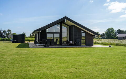 Thalie - 400M from the Sea: Blue, Shrub, Cottage, Groundcover, Garden, Estate, Shade, Landscaping, Farmhouse, Eco Hotel