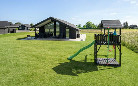 Thalie - 400M from the Sea: Blue, Shrub, Cottage, Groundcover, Garden, Estate, Shade, Landscaping, Farmhouse, Eco Hotel
