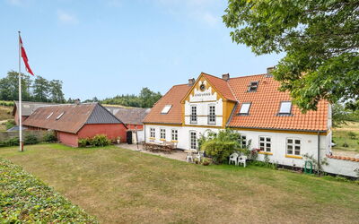 Elisabetha - 16Km from the Sea